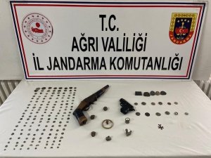 Ağrı’da Tarihi Eser Niteliği Taşıdığı Değerlendirilen Obje Ele Geçirildi