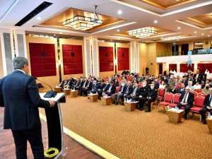 Balıkesir Valisi Hasan Şıldak’tan Toplantıya Katılmayan Turizmcilere Sitem