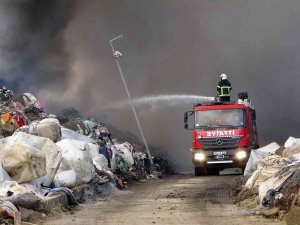 Osmaniye’deki Fabrika Yangını Kontrol Altına Alındı