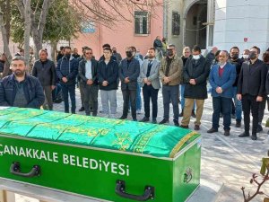 Çanakkale’de Denizde Boğulan Genç İçin Cenaze Töreni Düzenlendi