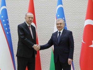 Cumhurbaşkanı Erdoğan, Özbekistan Cumhurbaşkanı Mirziyoyev İle Görüştü