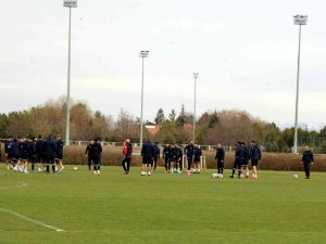 Kayserispor, Fenerbahçe Maçına Hazırlanıyor