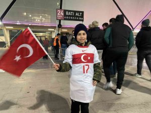 Konyalı Taraftarlardan Milli Takıma Destek