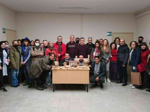 Altınoluk Myo’lu Mezunlardan-öğrencilere Tecrübe Aktarımı