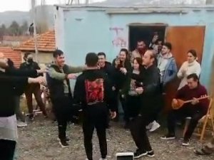 Unesco Ödüllü Hayri Dev’in Oğulları Çaldı, Paü’lü Öğrenciler Oynadı