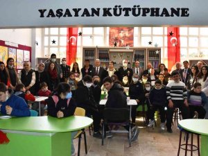 “Yaşayan Kütüphane” Törenle Açıldı
