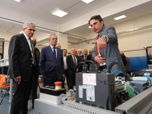 Ahbaplar Grubu’ndan Özel Eosb Mesleki Ve Teknik Anadolu Lisesi’ne Ziyaret