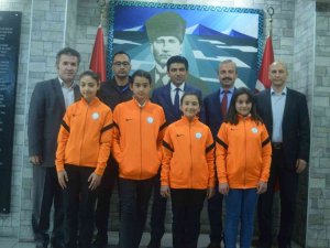 Helvacılar Ortaokulu Öğrencileri Şampiyonluğa Doğru İlerliyor