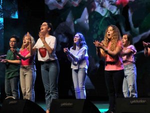 Cumhurbaşkanı Yardımcısı Oktay: "Dünyanın Dört Bir Yanında İklim Değişikliği Kaynaklı Salgınlar, Afetler, Krizler Etkisini Arttırıyor"