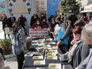 Kütüphane Haftası’nda Okumanın Önemine Dikkat Çekildi