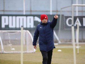 Rıza Çalımbay: “Hedefimiz Puan Yada Puanlarla Dönmek”