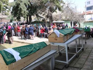 Bu Acıya Yürek Dayanmaz: Bir Aile Yok Oldu, Tabutları Yan Yana Dizildi
