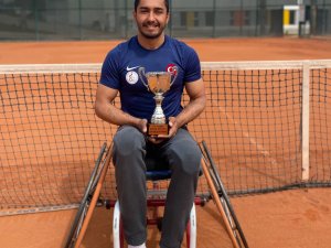 Mezitli Belediyesi Sporcusu Ahmat Kaplan’dan Teniste Büyük Başarı