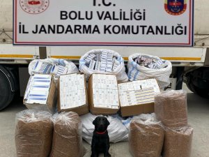 Kargo Aracında Binlerce Kaçak Sigara Ve Tütün Ele Geçirildi