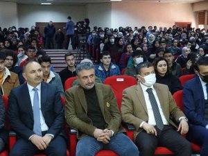 Yks’ye Hazırlanan Öğrencilere Seminer