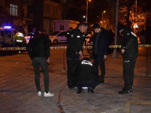 İ̇ki Grubun Silahlı Kavgası Kanlı Bitti: 1 Yaralı