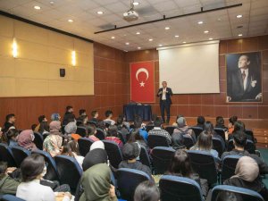 Öğrenciler, Mersin Tarihini Dinledi