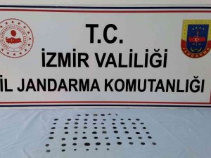 Yol Kontrolünde Durdurulan Araçtan Tarihi Eserler Çıktı