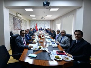 Vali Münir Karaloğlu Başkanlığında Di̇ski̇’nin Yatırımları Ele Alındı