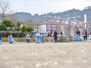 Çöpten İhtiyaç Sahiplerinin Sağlık Giderleri Karşılanacak
