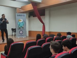 Van’da Öğrencilere İnternet Kullanımı Eğitimi