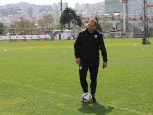 Fuat Çapa: "Bandırmaspor Maçından Güzel Bir Sonuçla Ayrılmak İstiyoruz"
