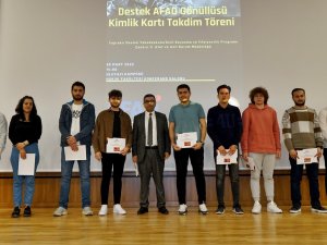 Çakü’de Afad Gönüllüsü Öğrencilere Kimlikleri Teslim Edildi