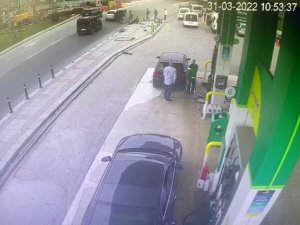 İ̇stanbul’da Milyonluk Gasp Kamerada