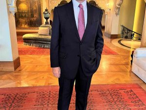 Ünal Aysal, Aday Olmayacağını Açıkladı