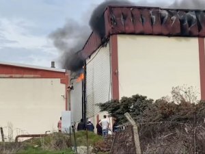 Tekstil Fabrikası Alev Alev Yandı