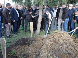 Kazada Hayatını Kaybeden Genç Defnedildi