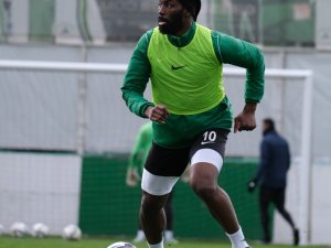 Gzt Giresunspor, Doukara İle Yollarını Ayırdı