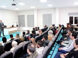 Ağrı’da Öğretmenlere Yönelik Başlatılan 2 Proje İle Seminer Eğitimleri Düzenlendi