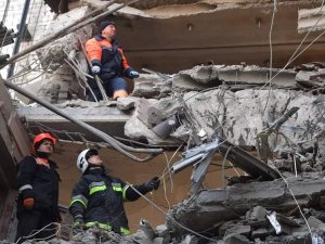 Mikolayiv’de Vurulan Valilik Binasında Can Kaybı 20’ye Yükseldi