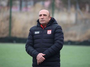 Sivasspor Teknik Direktörü Ercanlı’dan Kadın Futboluna Büyük Katkı