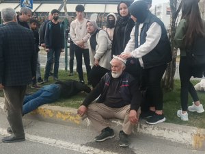 Adıyaman’da Motosiklete Hafif Ticari Araç Çarptı: 1’i Ağır 2 Yaralı