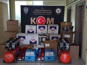 Kocaeli’de Kaçak Sigara Operasyonu: 2 Gözaltı