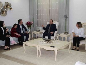 8 Bin 500 Öğretmen Şırnaklıların Kapısını Çalıyor