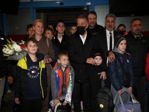53'ü Çaykur Rizespor'un Misafiri Olacak Ukraynalı Sporcular Trabzon’a Geldi