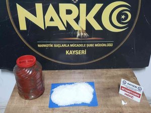 "Salça Bidonu" İçinde Uyuşturucu Ticaretini Polis Engelledi