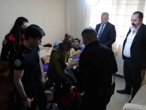 Bursa İ̇l Emniyet Müdürü Tacettin Aslan’dan Duygulandıran Hareket