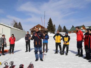 Artvin’de Üniversite Öğrencilerinin Çığ Tatbikatı Gerçeği Aratmadı