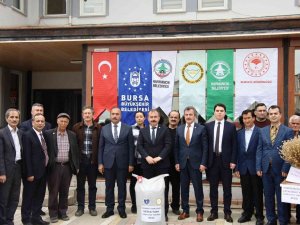 Bursa’da Çiftçiye Çörek Otu Tohumu Desteği