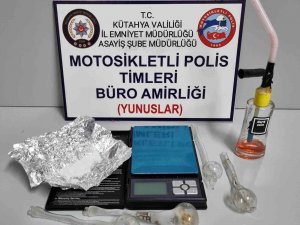 Kütahya’da Yunus Timlerinin Durdurduğu Araçta Uyuşturucu Ele Geçirildi