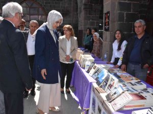 Siverekli Yazarlar İmza Gününde Buluştu