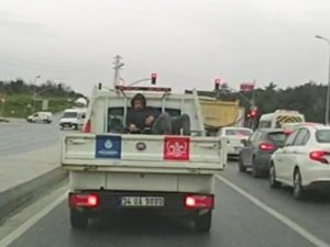 İ̇bb Hizmet Aracında Şok Görüntü
