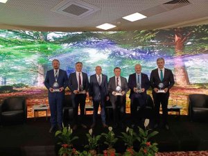 Antalya Büyükşehir Belediyesi İ̇klim Değişikliği Zirvesi’nde