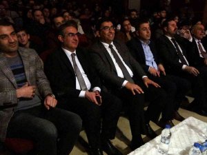 Miniklerden Tiyatro Gösterisi