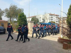 Didim’de Jandarmadan Göçmen Kaçakçılara Operasyon: 3 Tutuklama