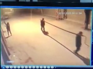 Hırsız Duvardan İnerken Hırsızlarla Karşılaştı